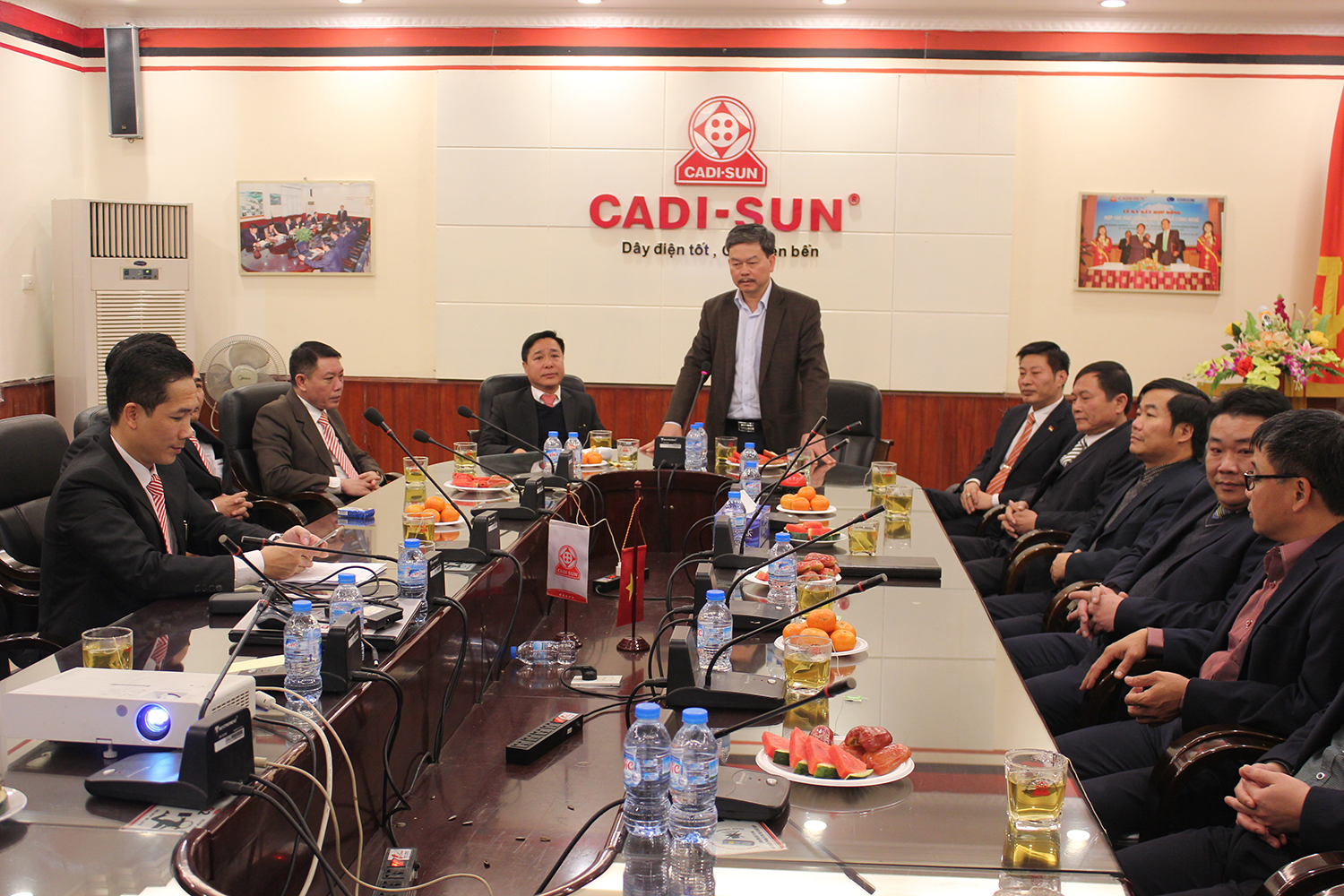 Công ty Điện lực Sơn La thăm và chúc tết Công ty CADI-SUN