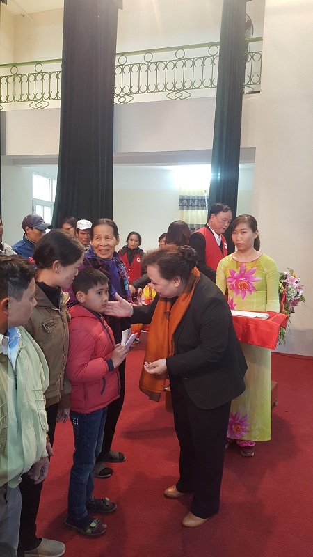 Hanoisme trao quà tại huyện Phú Xuyên ngày 2-2-2018