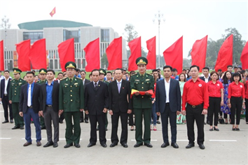 ĐOÀN CARAVAN HÀNH TRÌNH NHÂN ÁI 2019 TỔ CHỨC LỄ BÁO CÔNG DÂNG BÁC