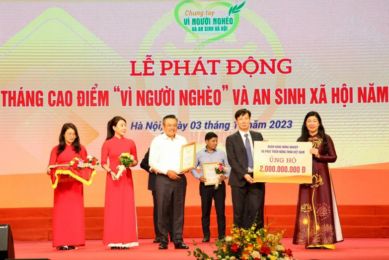 Hà Nội tiếp nhận hơn 50 tỷ đồng ủng hộ Tháng cao điểm “Vì người nghèo và an sinh xã hội