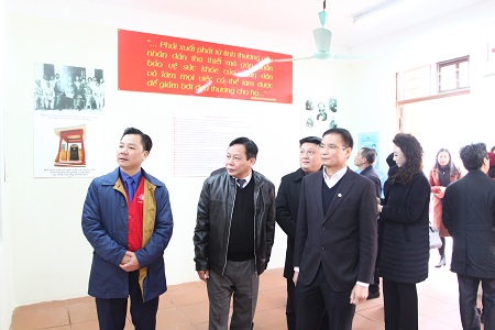 Hanoisme trao quà Tết tại huyện Ứng Hòa ngày 31/1