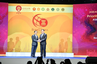 Bee Logistics nhận giải thưởng ASEAN Business Award 2019