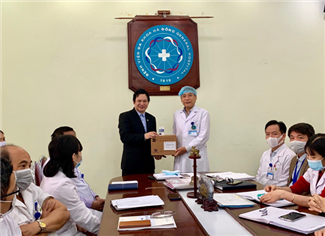 Góp sức chống Covid-19: OIC NEW tặng sản phẩm tăng miễn dịch cho nhiều BV ở Hà Nội