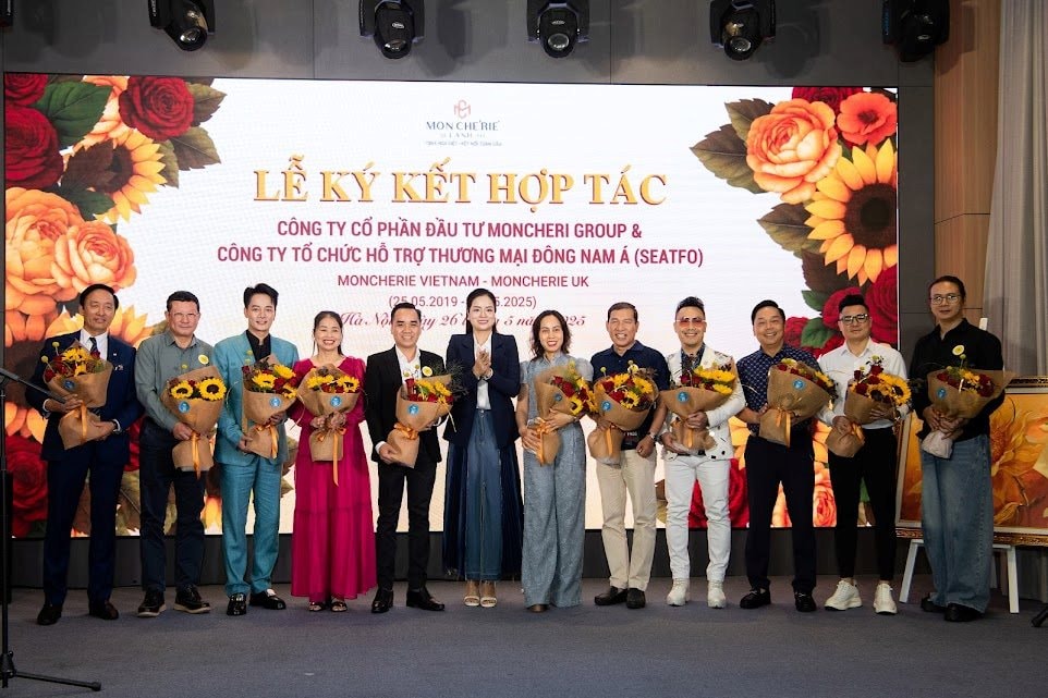 LAN TỎA BẢN SẮC VIỆT TRONG DÒNG CHẢY THỜI TRANG QUỐC TẾ