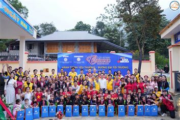 Caravan Hành trình yêu thương – Đường em tới trường lan tỏa nghĩa tình doanh nhân Thủ đô tại Lào Cai