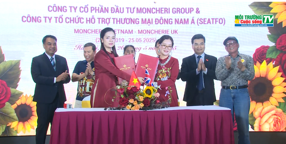 Moncherie de LANH 1986 Kỷ niệm 5 năm thành lập và ký kết hợp tác với Moncherie group UK LTD