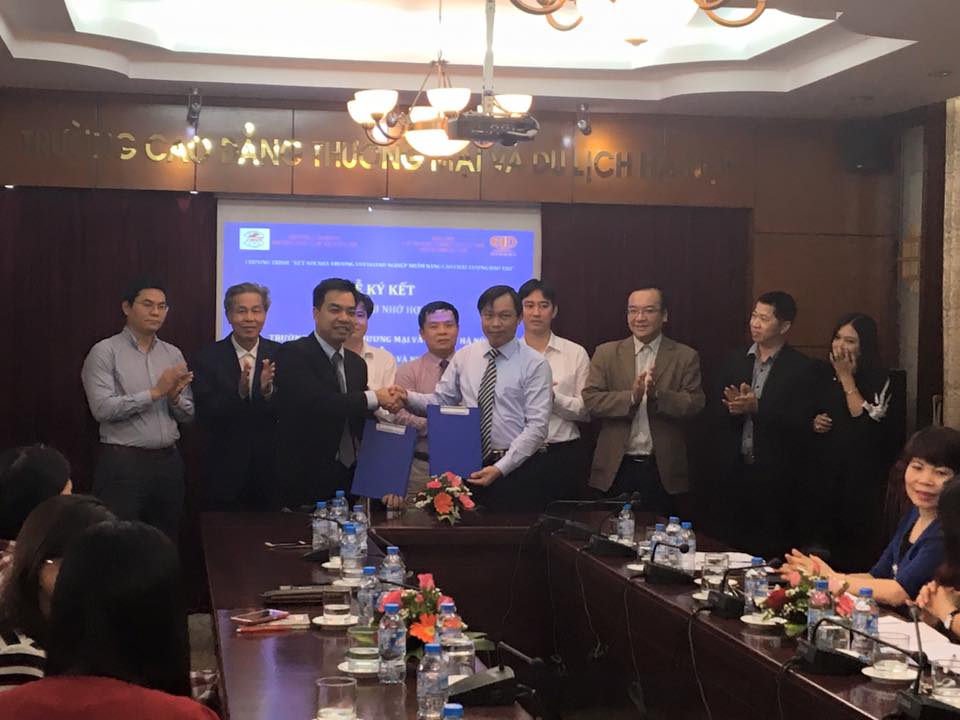 HASMEA  CẦU NỐI GIỮA SINH VIÊN, NHÀ TRƯỜNG VÀ DOANH NGHIỆP